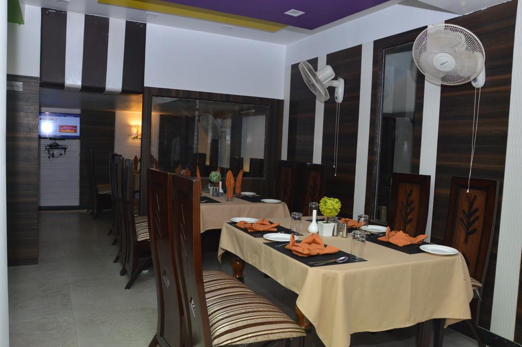 Hotel Park Inn By Keymagics Varanasi Exterior photo